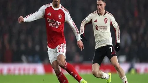 韦世豪：叛逆少年蜕变为国足精英，探秘其成长历程与榜样启示